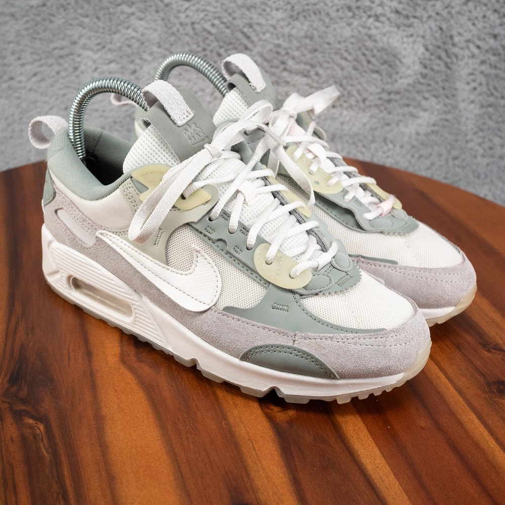 Size 6.5 Women Nike Air Max 90 'Mint Green' DM9922-105